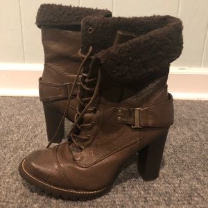 Fur cuff Boots with heel